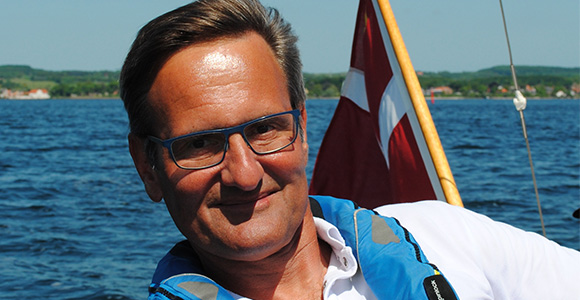 Achim på en sejlbåd